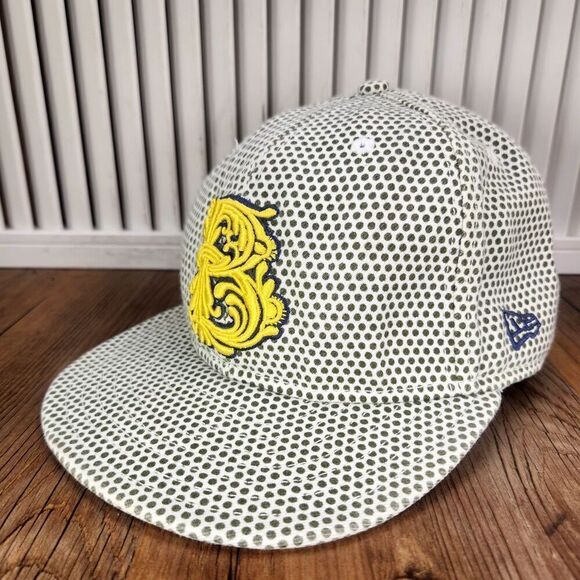 VTG New Era 59fifty Burton Fitted 7 3/8 Hat Cap White Gray Retro Snowboarding - Picture 1 of 11